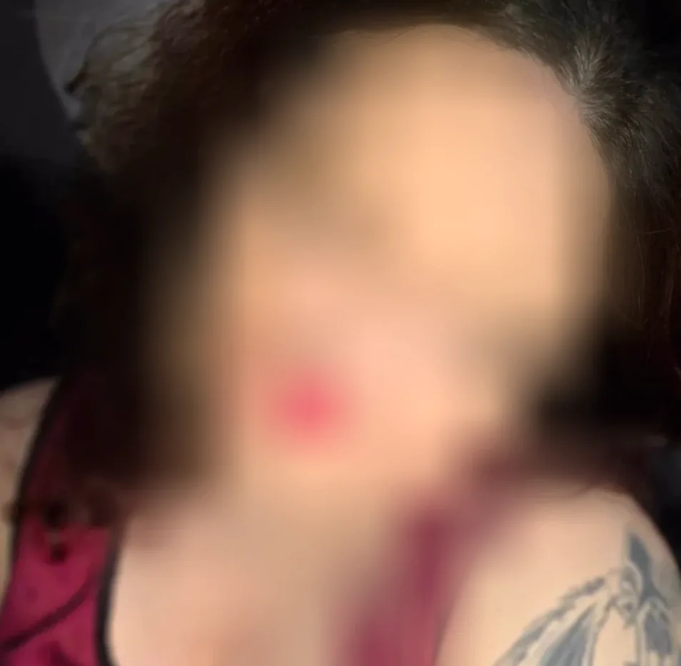 Isobel, 38