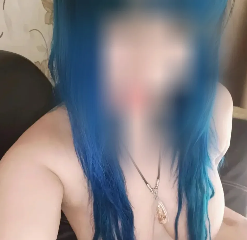 Kayleigh, 36
