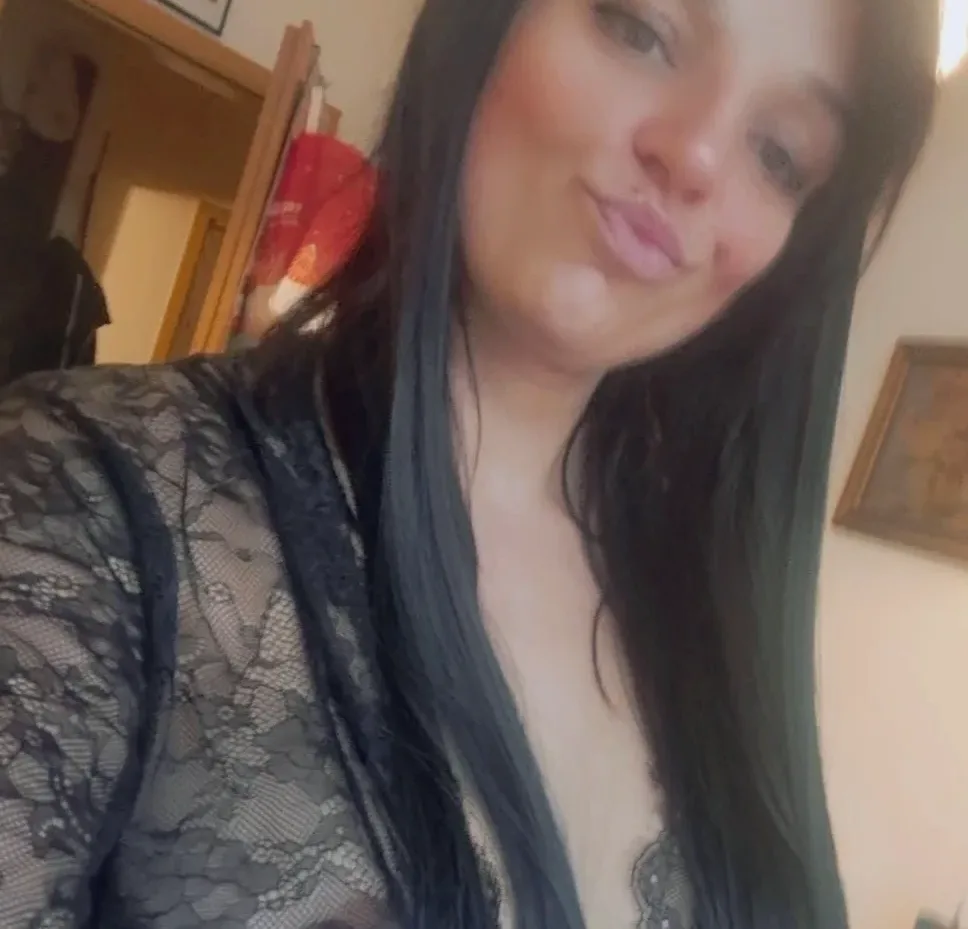 Mhairi, 36