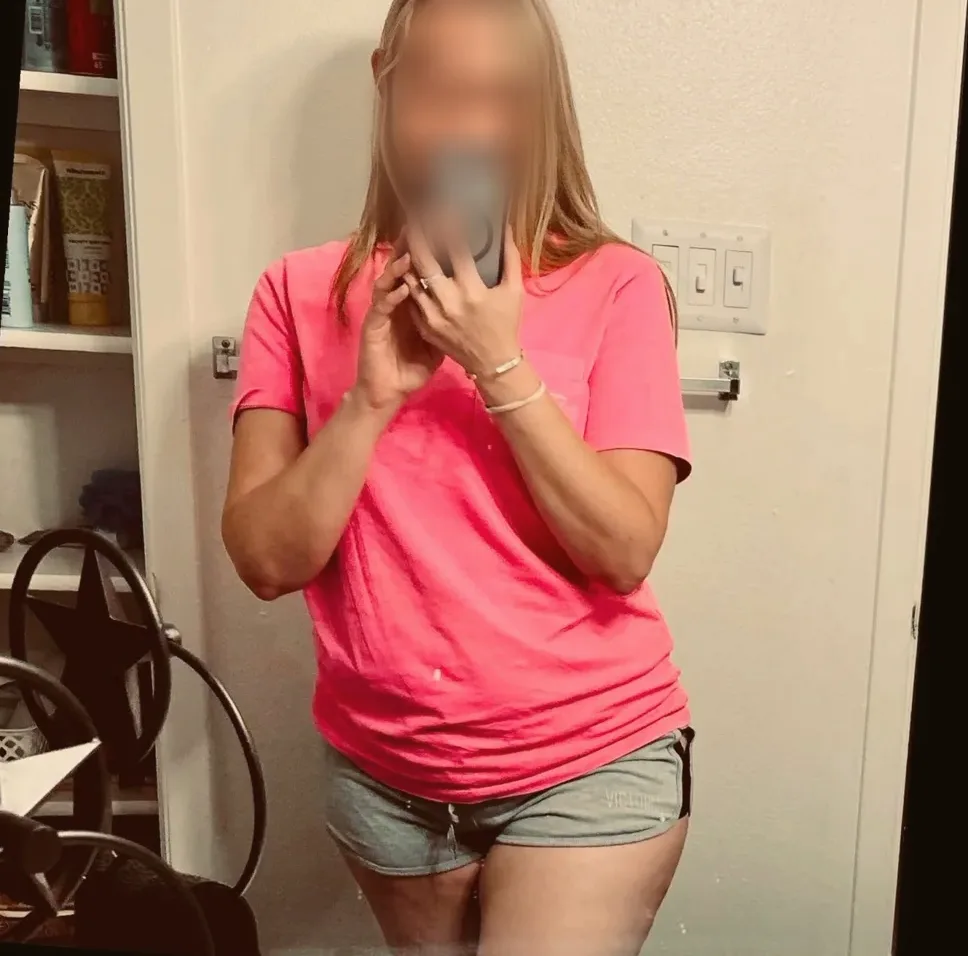 Shannon, 28